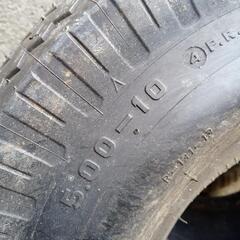 旧車タイヤの画像