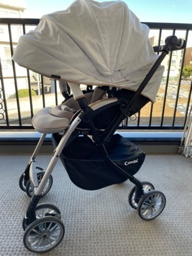 ☆美品☆コンビ Combi CWLアンブレッタ 4キャス エッグショックUH フレンチホワイト