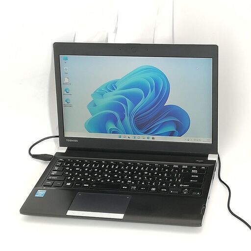 送料無料 即使用可 高速SSD 13インチ ノートパソコン 東芝 R734/M 中古良品 第4世代 i5 8GB DVD 無線 Bluetooth Windows11 Office