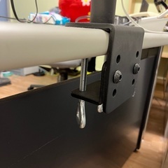 モニターアーム　2つ　モニター付！の画像