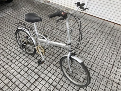 20インチ折りたたみ】6段変速 リヤキャリア付 前後IRCタイヤ新品