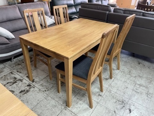 北欧風　モダンダイニングセット　135センチ幅　椅子4脚セット　オーク無垢材使用