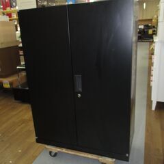 R421 スチール書庫 開き戸 ブラック1個鍵付 可動棚付 幅80cm Used・美品