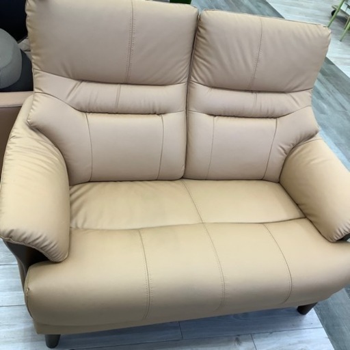 レイコージャパンの2人掛けソファーのご紹介！(トレファク寝屋川)