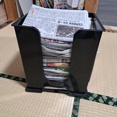 新聞紙(写真はサンプル)