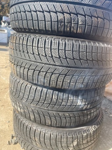 冬用タイヤ　ホイルつき MICHELINタイヤ　4本　215/50R17