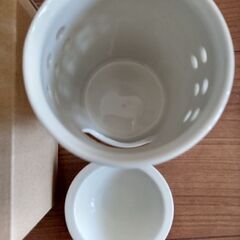 無印良品の磁器アロマポットの画像