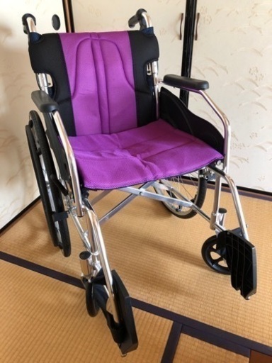 カドクラ 車椅子　パープル  軽量 折り畳み【美品】希望者様決定