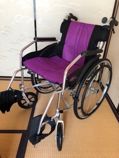 カドクラ 車椅子　パープル  軽量 折り畳み【美品】希望者様決定