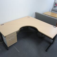 【美品】PLUS社製 L字オフィスデスク ※デスクワゴン付き（プ...
