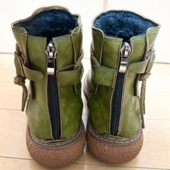 緑色　合皮ラウンドトゥショートブーツ　24cmの画像