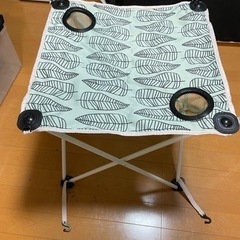 お花見にも🌸【新品未使用】IKEA折りたたみテーブル&チェア2個の画像