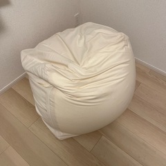 人をダメにするソファ　無印良品　アイボリーの画像