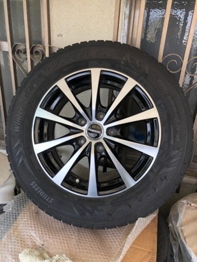 値下げします。セレナc27で使っていた、スタッドレスとホイールセットです。