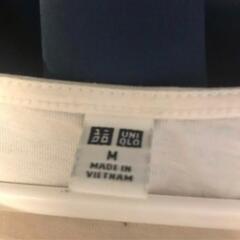 UNIQLO トップスの画像