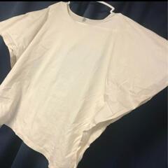 UNIQLO トップスの画像