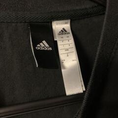 adidas 半袖シャツの画像
