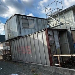 20フィートコンテナを移動してくれる業者を探しています。