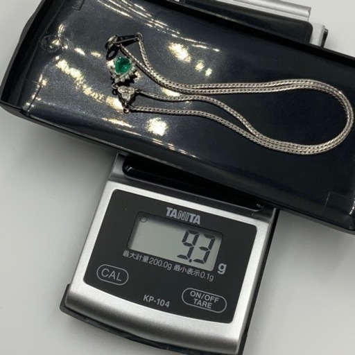 売り切れました。Pt850 プラチナ850 ジュエリーマキ　エメラルドネックレス　9.3g 約37.8cm