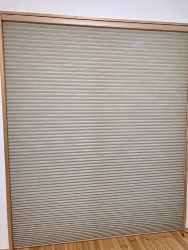 タチカワ　ハニカムスクリーン　ほぼ新品