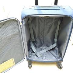 【取引中】キャリーケース　スーツケース 30L Sサイズ 配達OKの画像