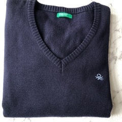 ✨超美品✨ベネトン　ニット　Ｖネックセーター　紺色　四條畷学園中学の画像
