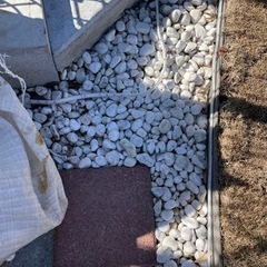 化粧砂利、防犯砂利差し上げます　の画像