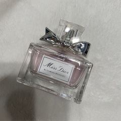 ミス ディオール アブソリュートリー ブルーミング オードゥ パルファン