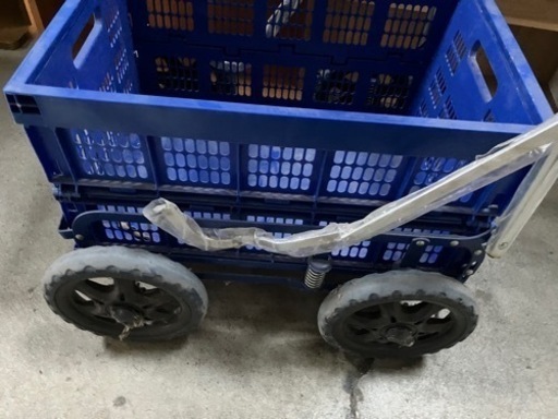 カゴ台車