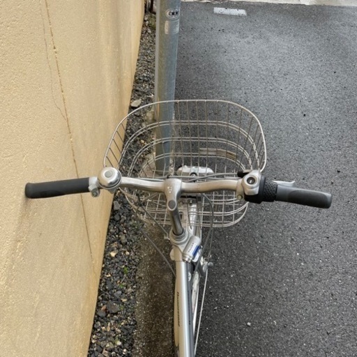【超綺麗!荷台と両立てスタンド付けました】 ブリヂストン 27インチ 通学仕様 内装3段変速 オートライト 日本製??