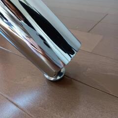 ガラステーブルの画像