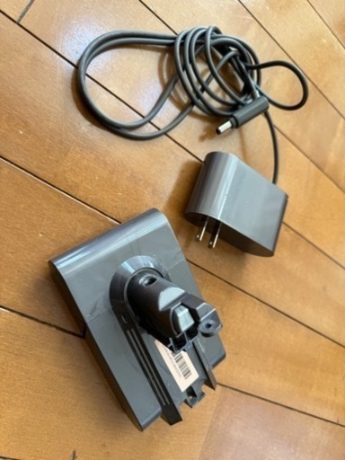 ダイソンV6 純正バッテリー\u0026充電コード
