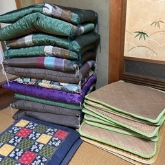 座布団２３枚