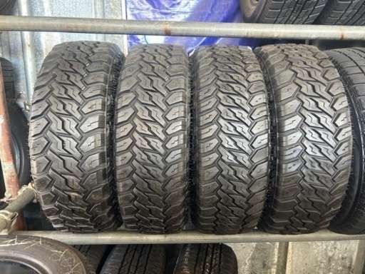 オフロードタイヤ4本、215-70-16. 組み換え工賃取り付けコミコミ、愛知県大府市