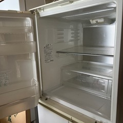 冷蔵庫　シャープ　SJ-PW385-W 2009年の画像