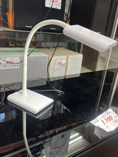 リサイクルショップどりーむ天保山店　No11249　スタンドライト　オーム電機　2019年製　LEDデスクランプ　驚く程明るい
