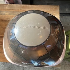 【無料】おむつゴミ箱　combi コンビ　赤ちゃん　紙おむつ処理ポット