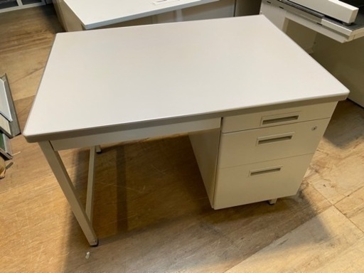 ☆中古品 コクヨ 片袖机 1000mm×700mm×700mm 事務 事務机 オフィス用品☆