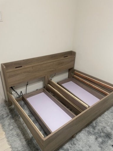 ほぼ新品 ダブルベッドお売りします