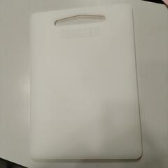 IKEA　まな板