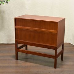 引き出し棚②　（古家具/ビンテージ家具）６月２０日までの出品となります ガラス引戸棚 | 全ての商品 - 古家具古道具 そうすけ