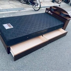 シングルベッド