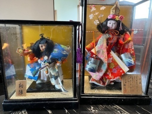 五月人形3万円！また、雛人形も５段飾りで有ります。料金は別料金で雛人形だけでもokです。
