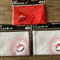 非売品　コカコーラ　クッションポーチ
