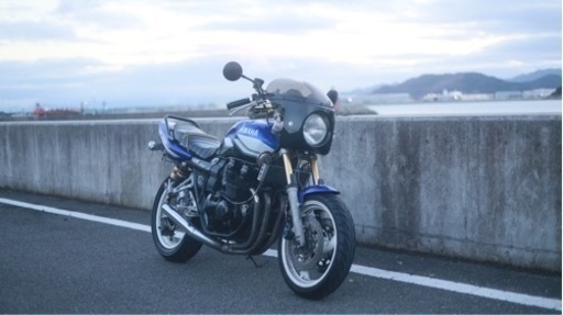 xjr400r ネイキッド  空冷　車検有り　現車確認可　予備部品付き