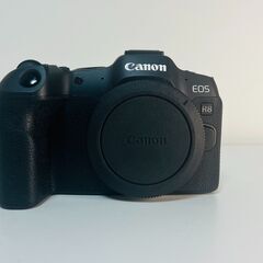 【超美品】Canon ミラーレス一眼カメラEOS R8 ＋SDカ...