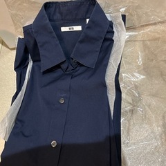 🔵UNIQLO シャツ　Sサイズの画像