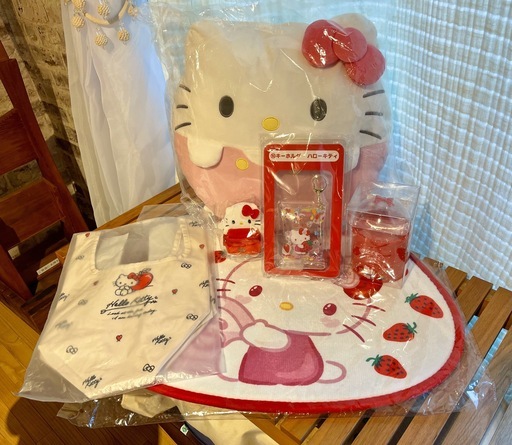 値下げ！！新品！サンリオ　ハローキティ　商品６点