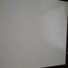 白いテーブル　本日18:00まで　もしくは明日中に引き取りにこれる方の画像