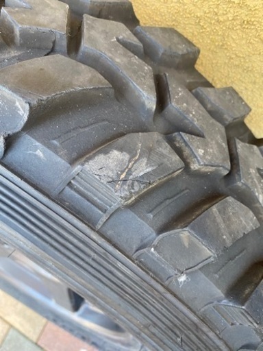 中古　ジムニータイヤホイル　グラントレックmt2 7.00r16